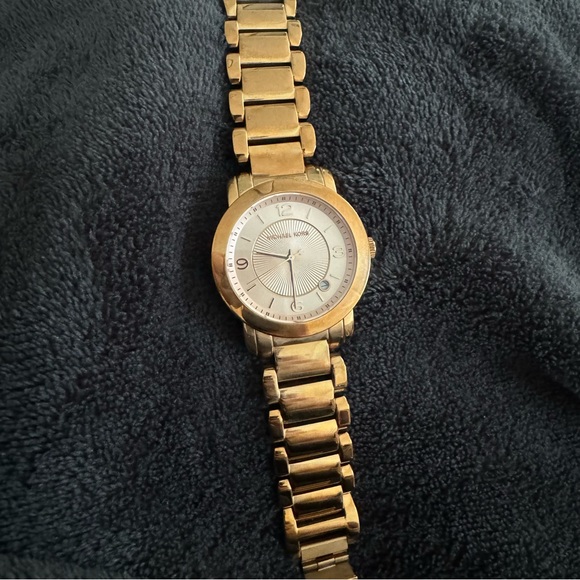 Michael Kors Rose Gold Watch MK3486 - Picture 4 of 7